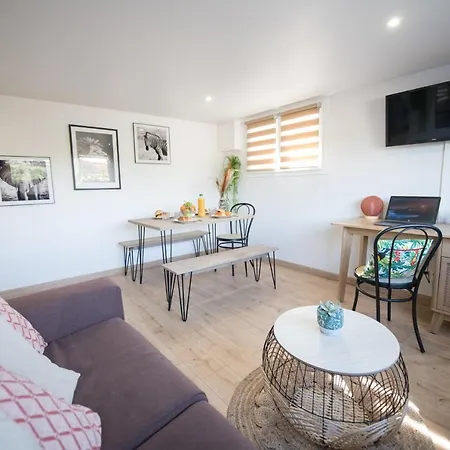 Kasa Home - Calme, Cosy, Wifi & Netflix Saint-Martin-la-Plaine Exterior foto